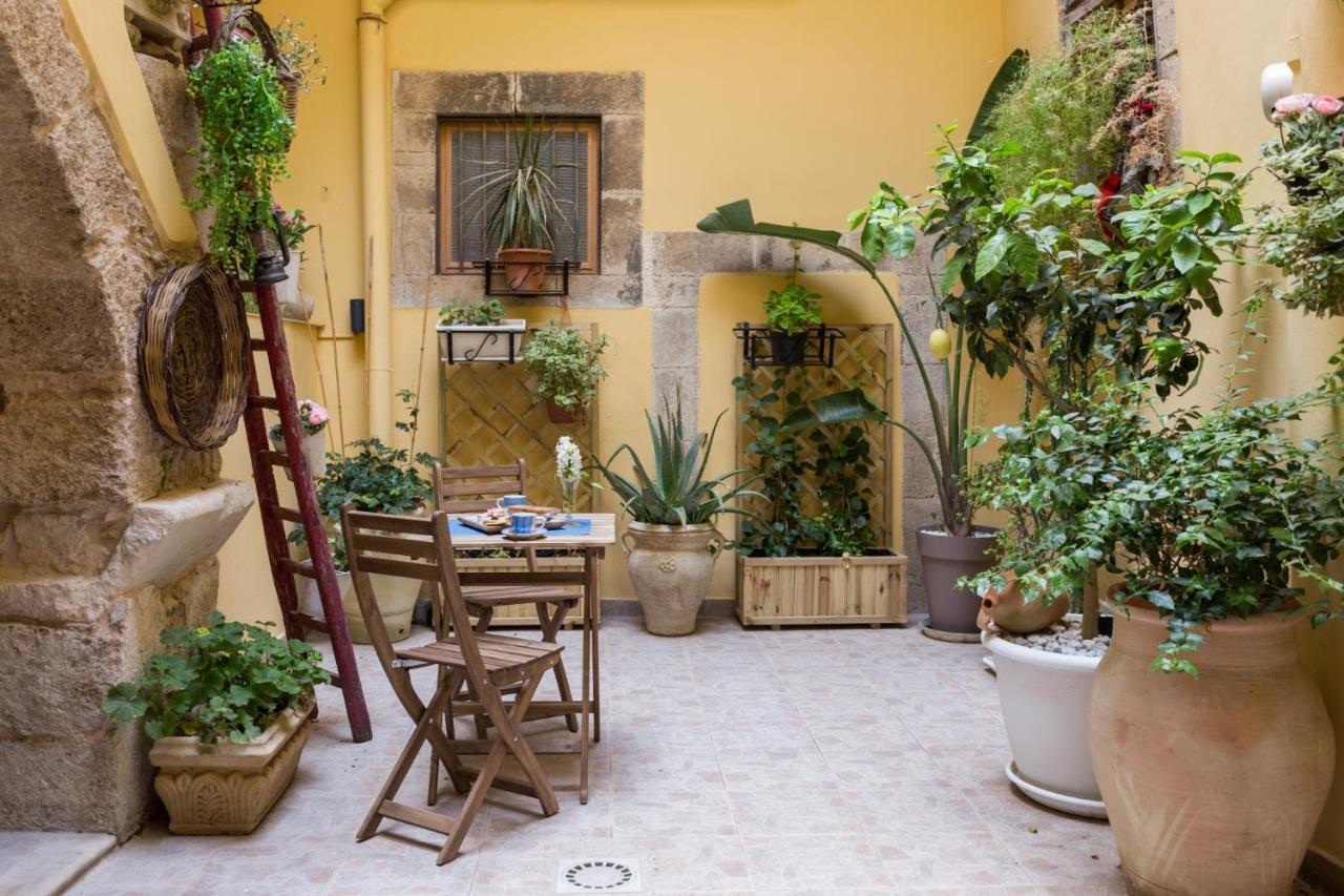 Casa Nagale- Una Suite Di Charme Nel Cuore Di Ortigia A 50 Mt Dal Mare Syracuse Exterior photo