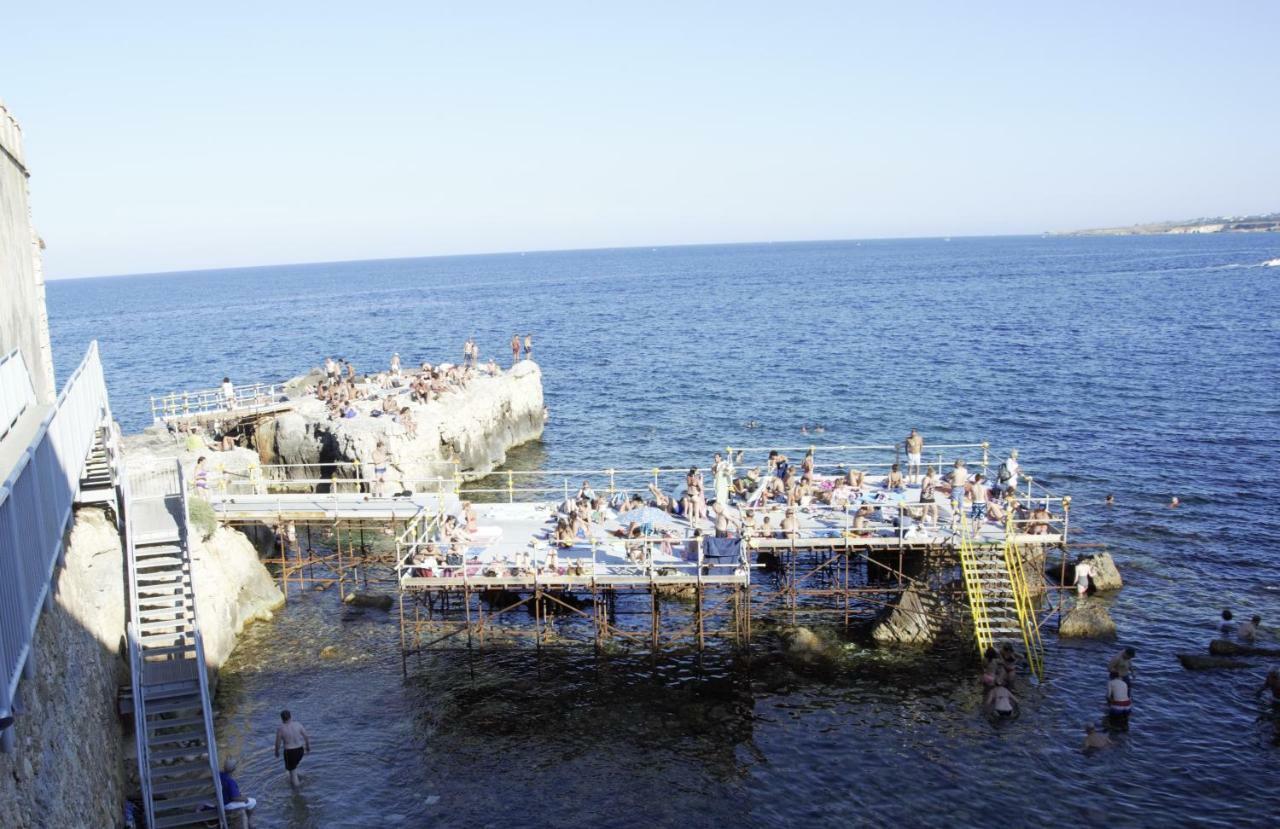 Casa Nagale- Una Suite Di Charme Nel Cuore Di Ortigia A 50 Mt Dal Mare Syracuse Exterior photo